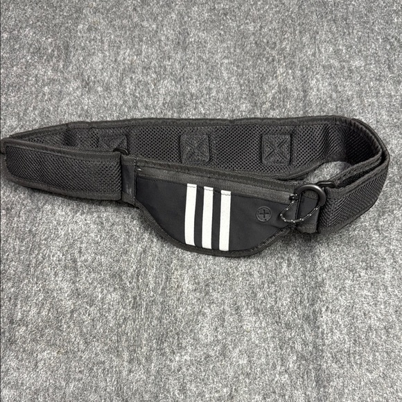 Adidas Black Running Belt Sleek Adjustable Accessory - Picture 4 of 8